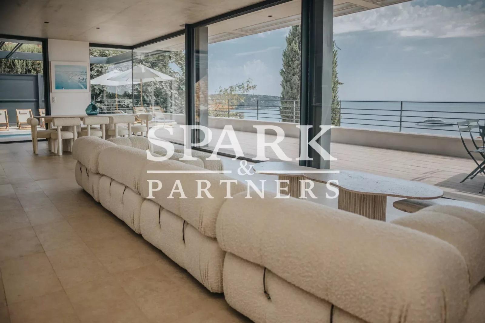 Location luxueuse villa proche Monaco