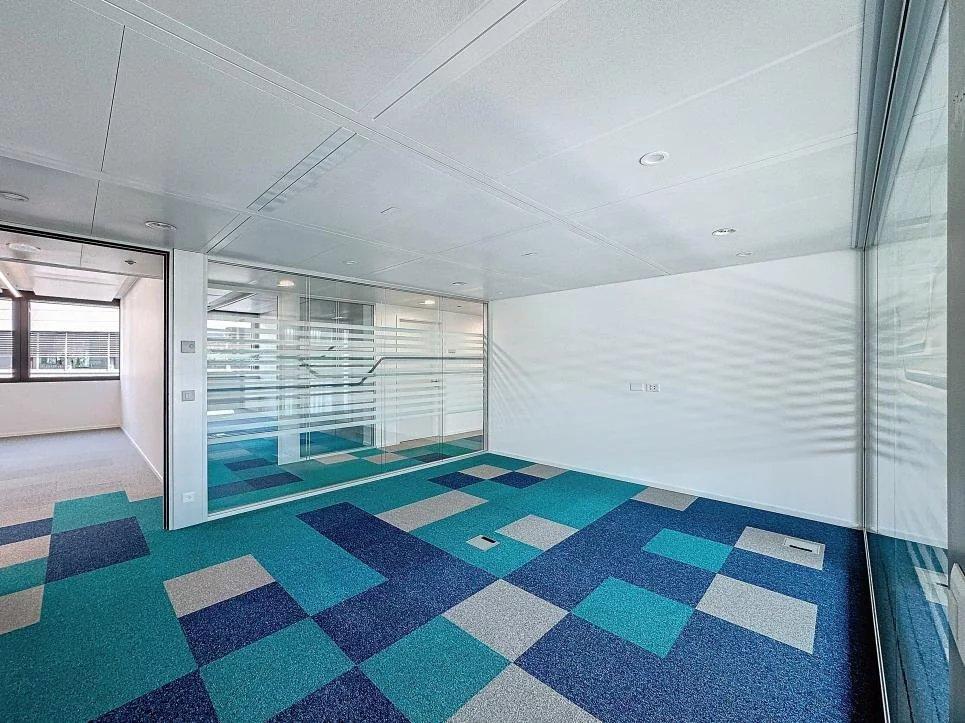 Spacieux bureaux à quelques minutes de l'aéroport