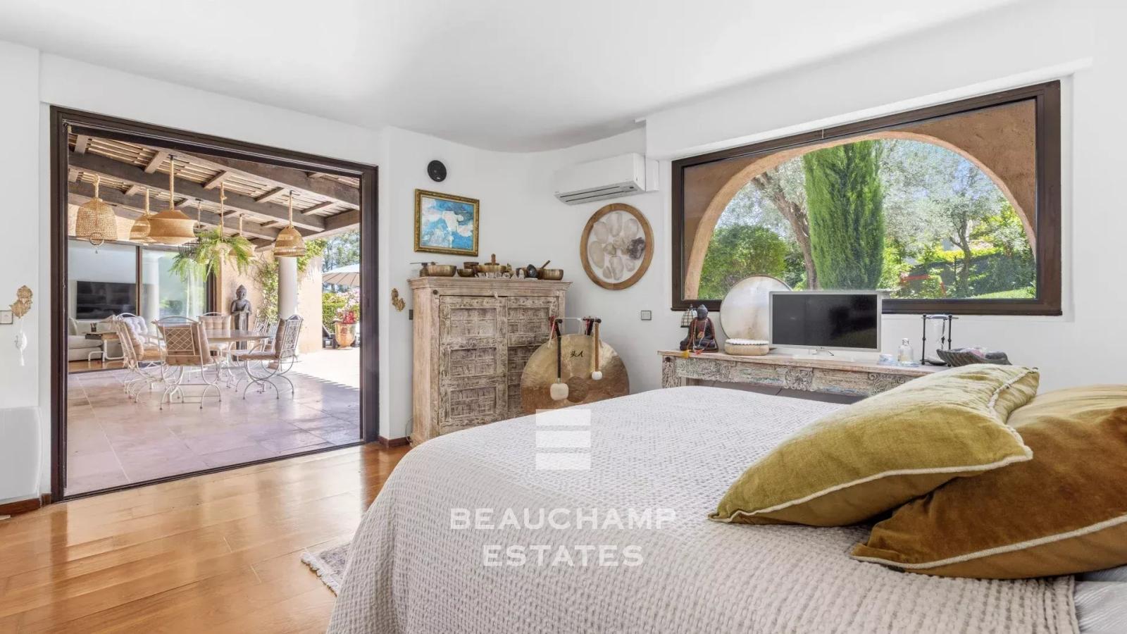 Exclusivité : Villa provençale 5 chambres avec piscine - Mougins