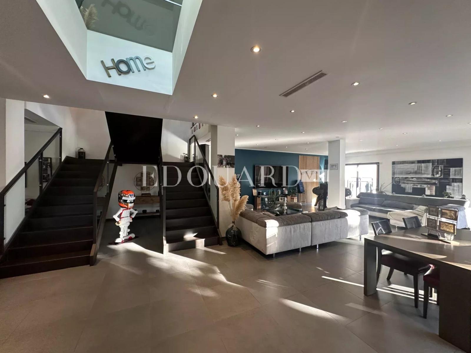 Villa d'exception sur la commune de Saint-Martin de Peille, proche de la Principauté de Monaco