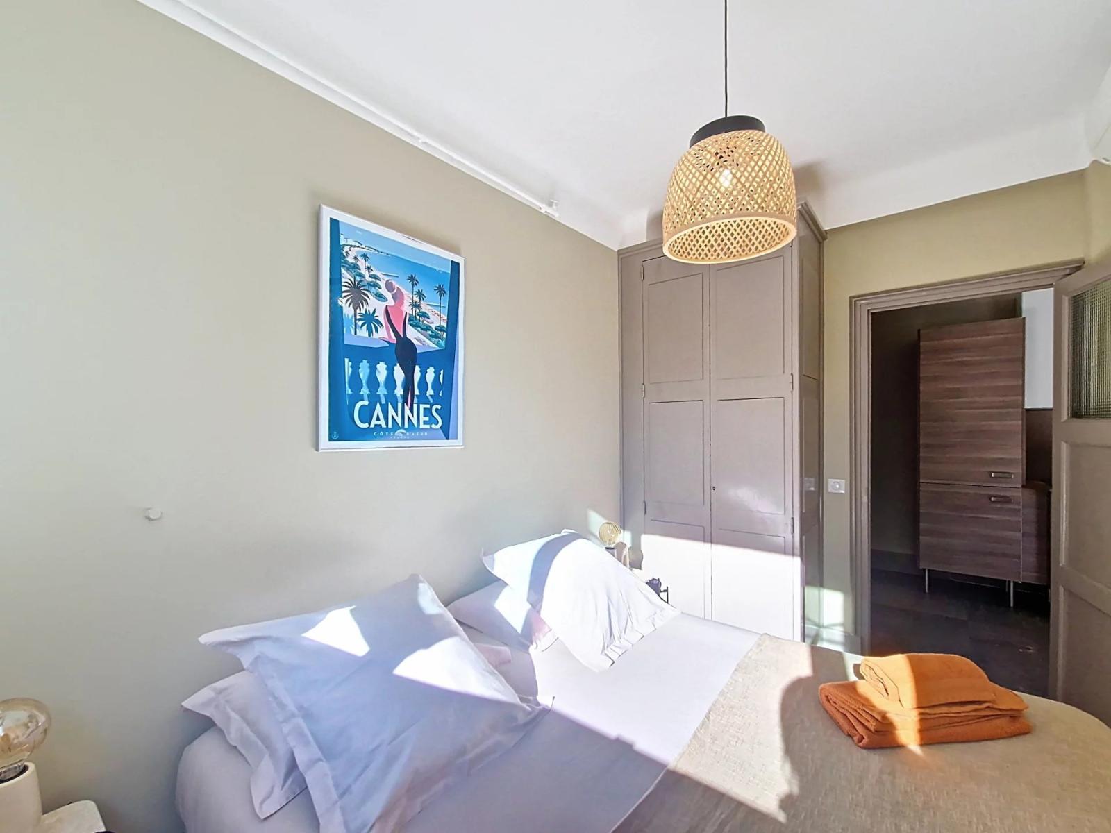 CANNES BANANE - T2 RÉNOVÉ ET MEUBLÉ