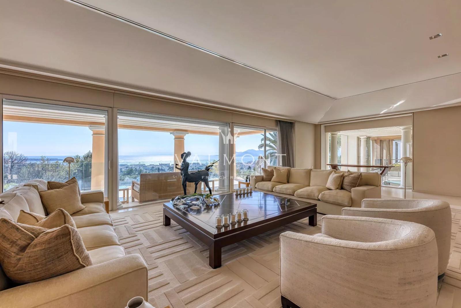 PROPRIÉTÉ D’EXCEPTION SUR LES HAUTEURS DE CANNES