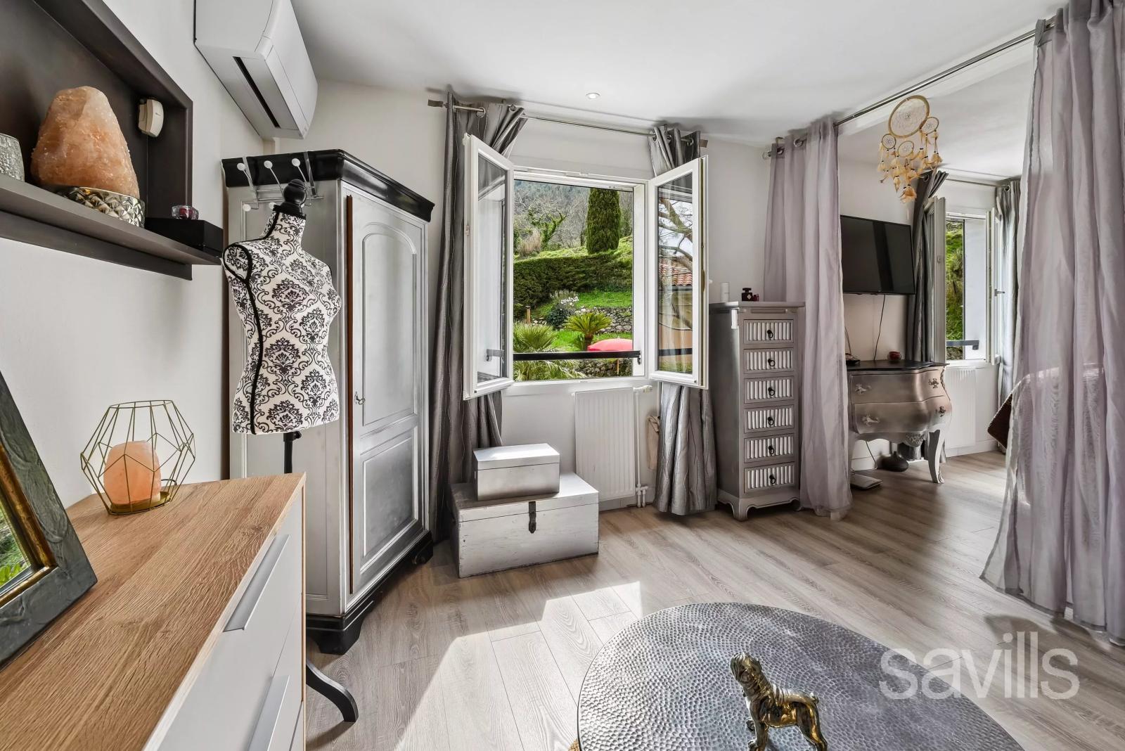 Maison à Èze avec Jacuzzi et piscine