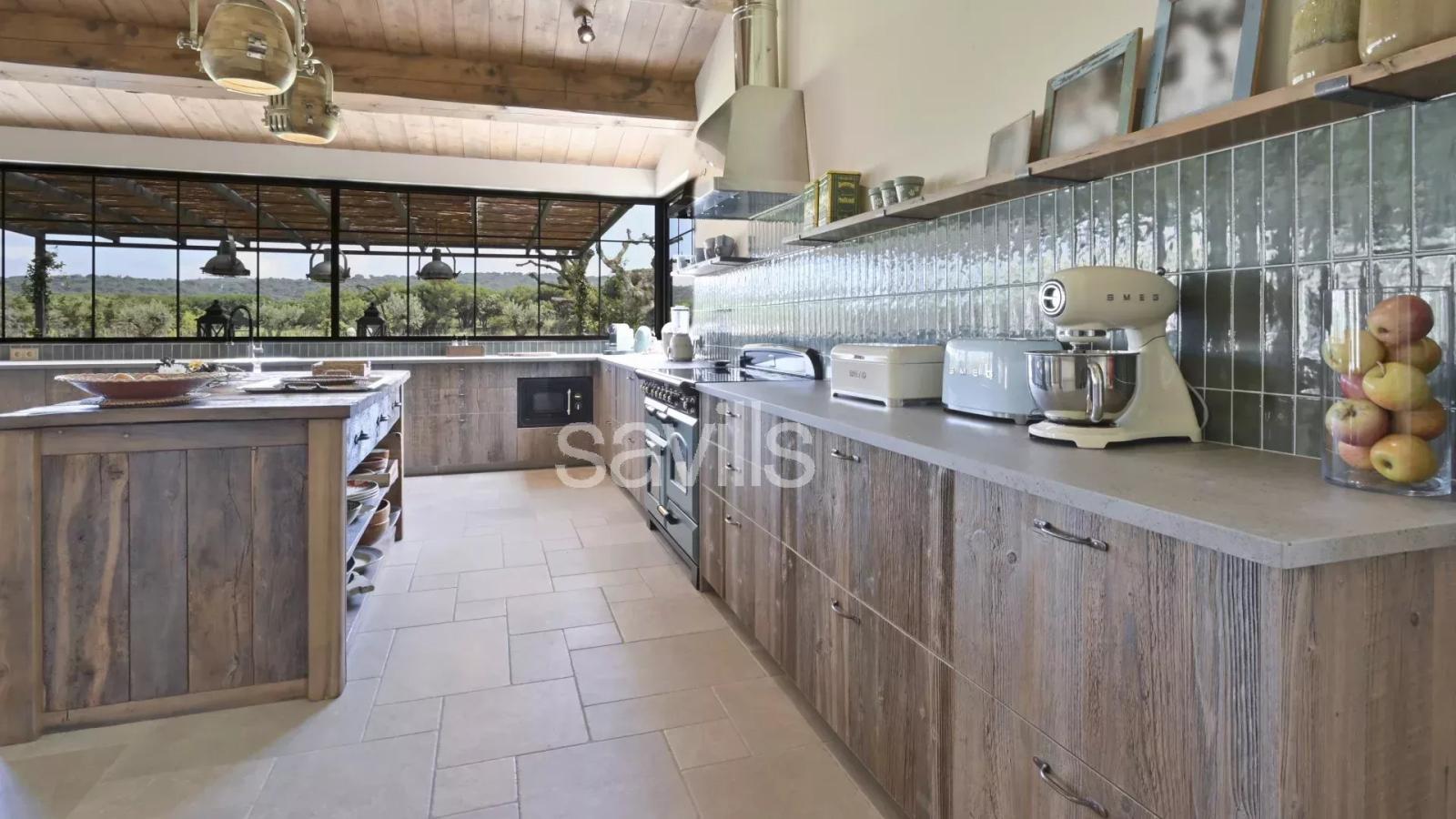 Magnifique ferme rénovée à proximité immédaite de la plage de Pampelonne et de Saint-Tropez