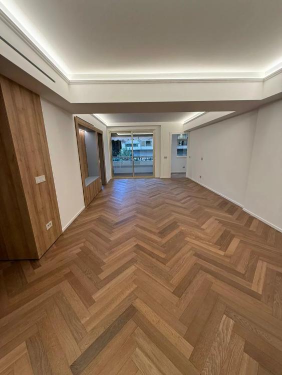 Appartement rénové de 2 chambres