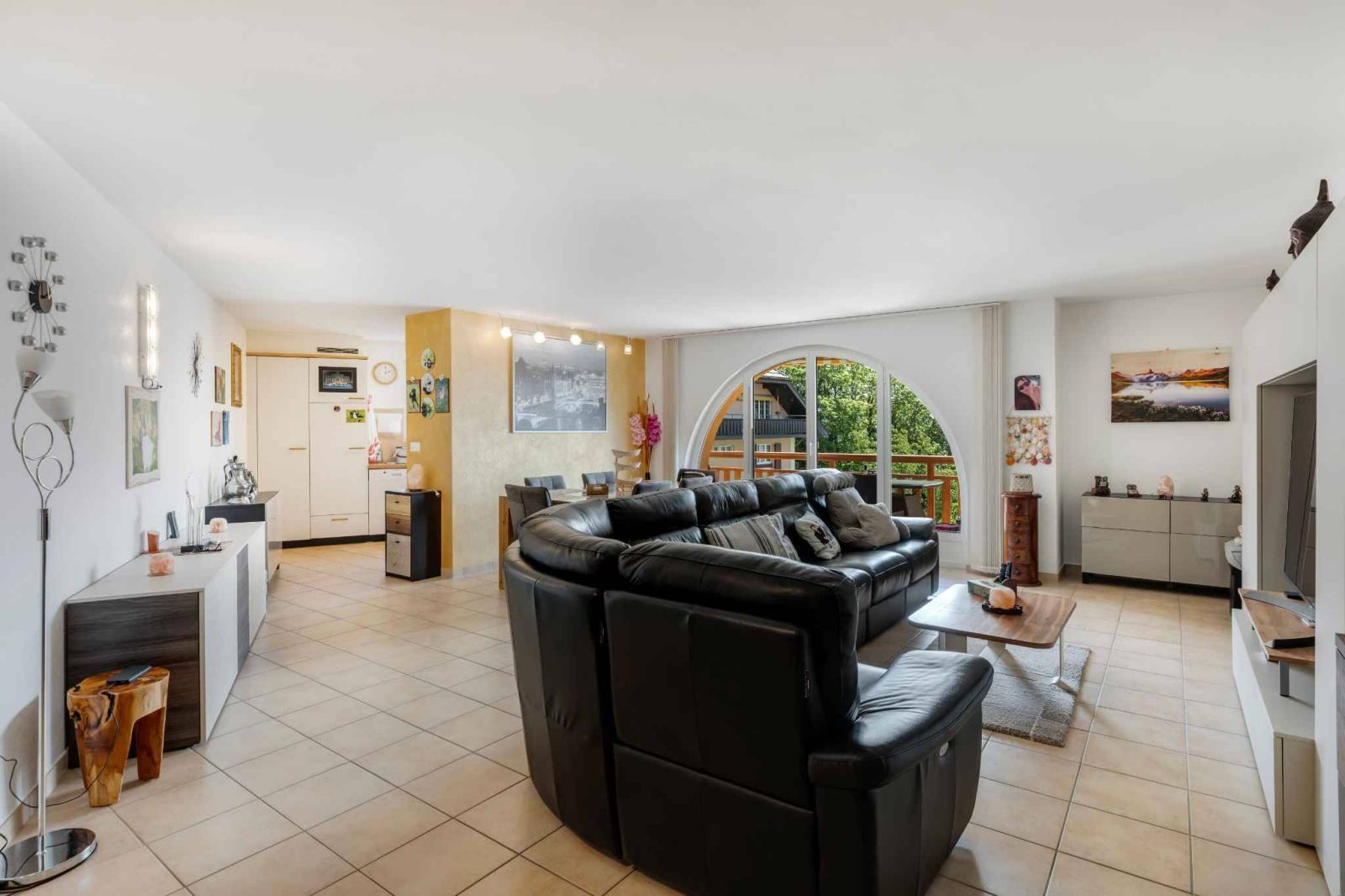 Spacieux appartement de 120 m² pondérés dans un environnement calme