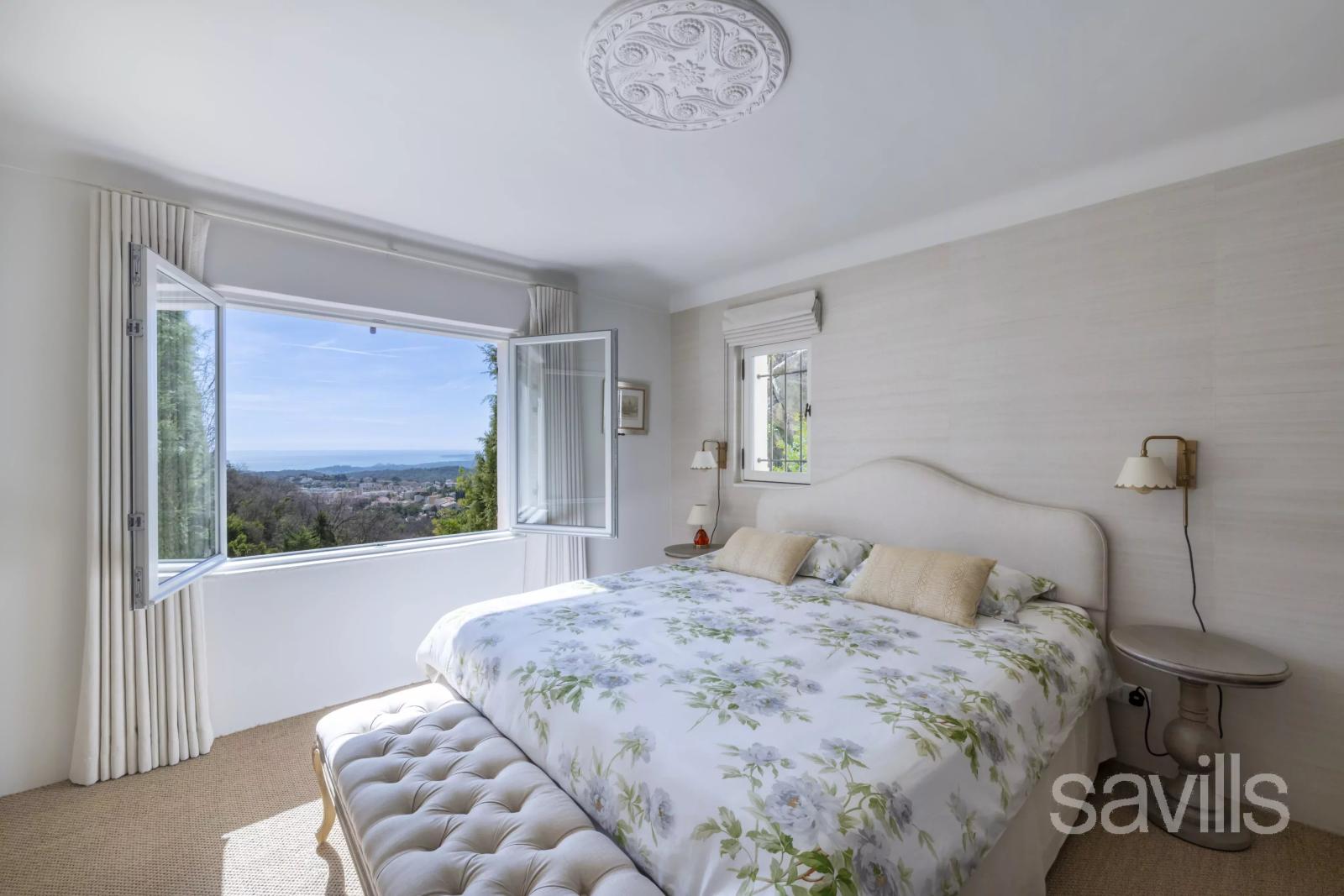 Propriété d’exception au cœur de la nature avec vue mer panoramique