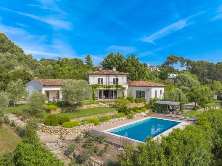 EXCLUSIVITÉ MOUGINS - VILLA NÉO-PROVENÇALE - VUE DÉGAGÉE