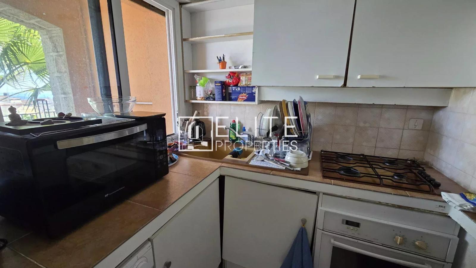 2 APPARTEMENTS EN BAS DE VILLA 135 m² & VUE MER – GRASSE