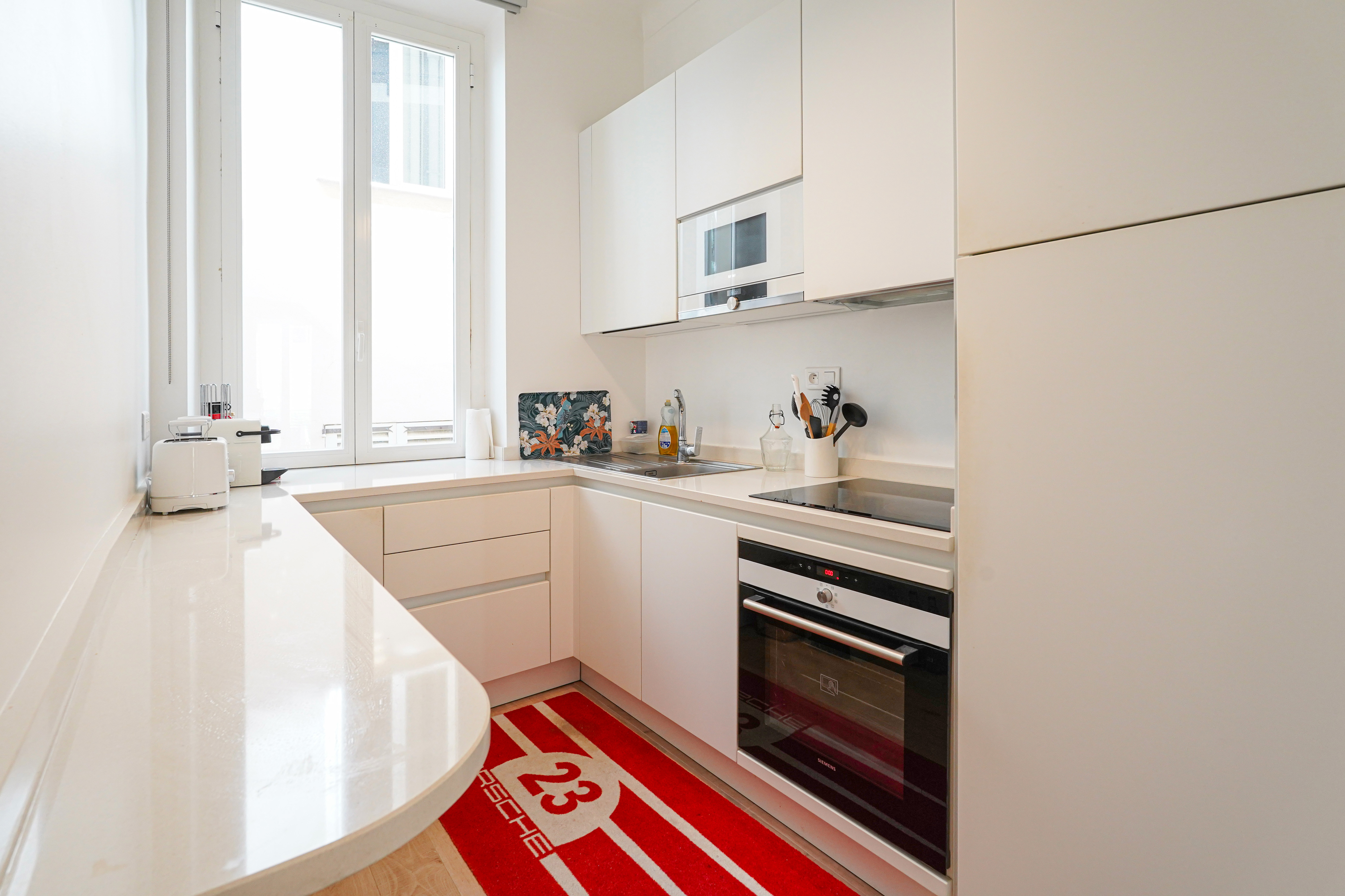 93b21_cuisine-monaco-ville-3p-valeri-agency-1789121672.jpg
