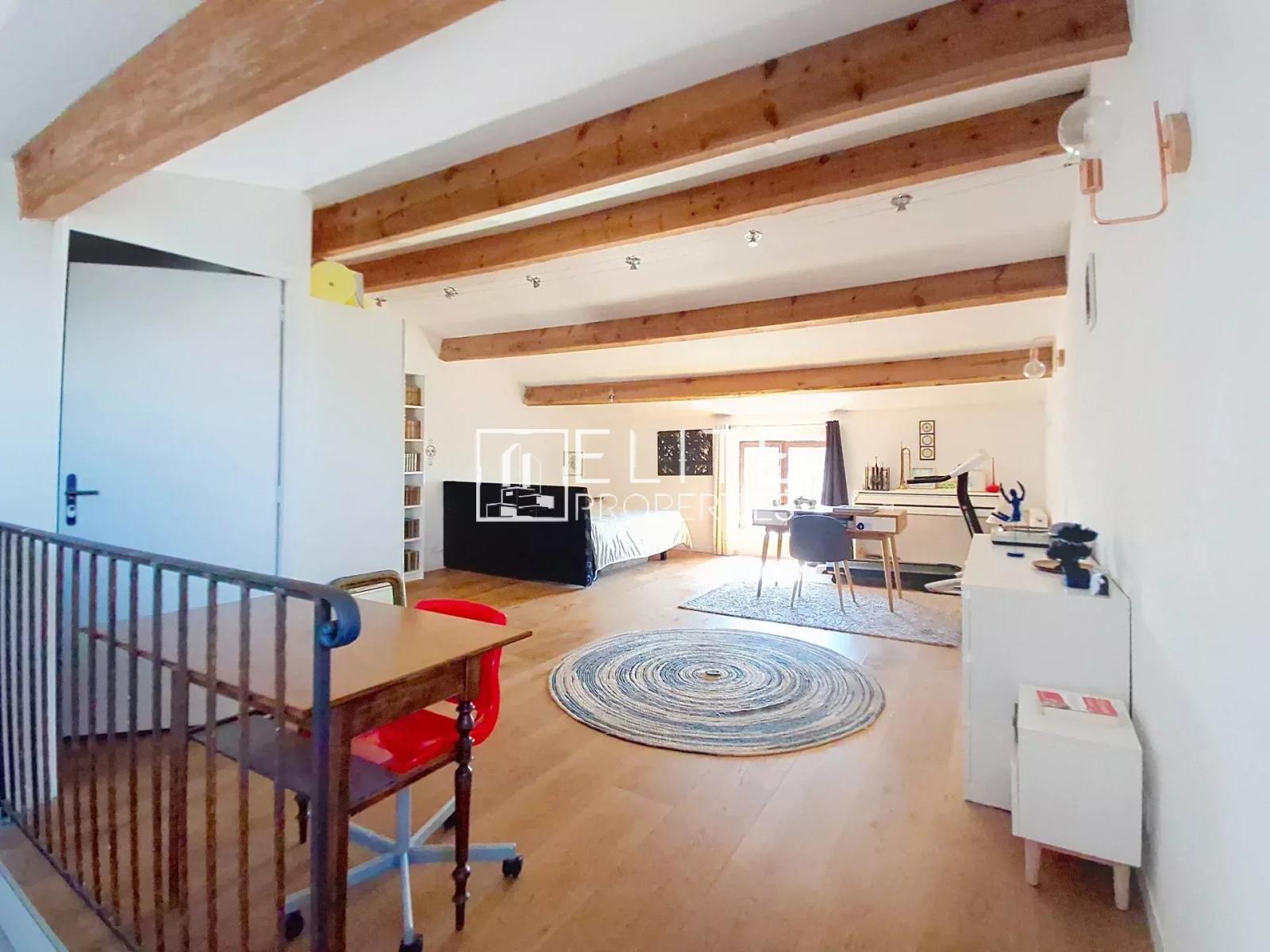 Magagnosc - Maison de village  rénovée -152 m²