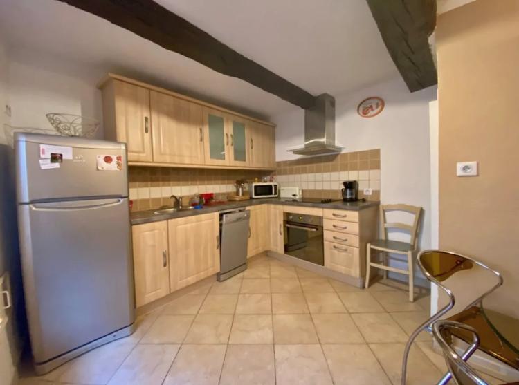 AMPUS CHARMANTE MAISON DE VILLAGE 2/3 PIECES