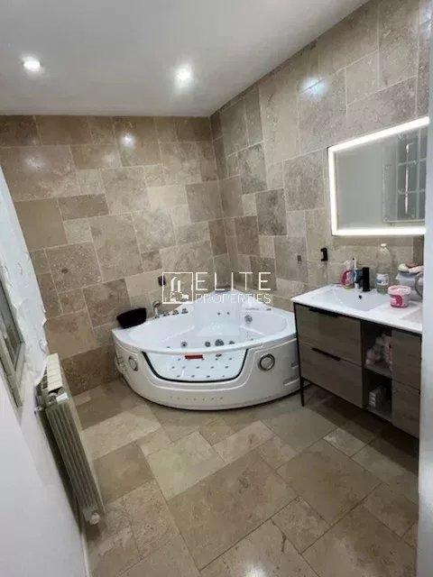 MAISON 280m² TOURRETTES