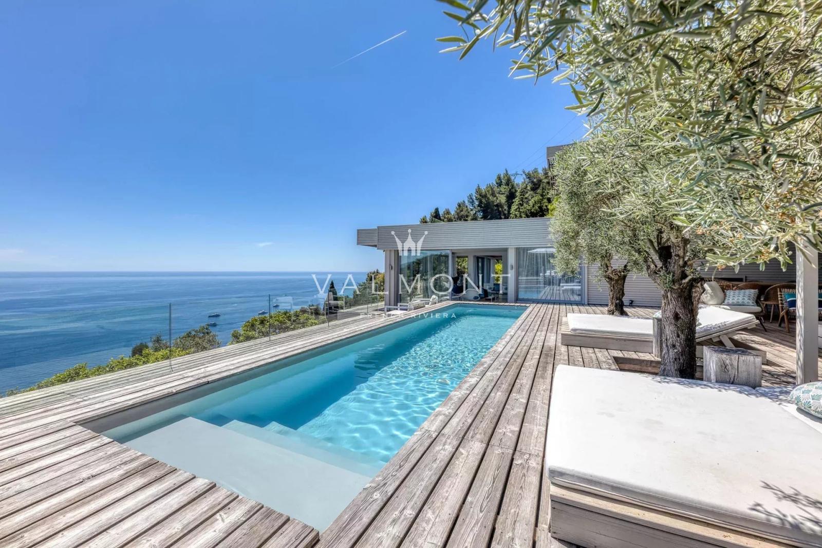 UN JOYAU CONTEMPORAIN À DEUX PAS DE MONACO