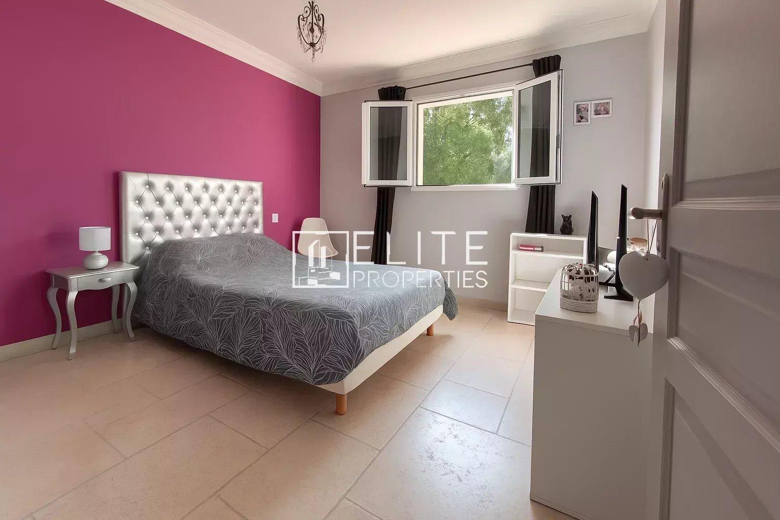 COUP DE COEUR : Villa de maçon + piscine