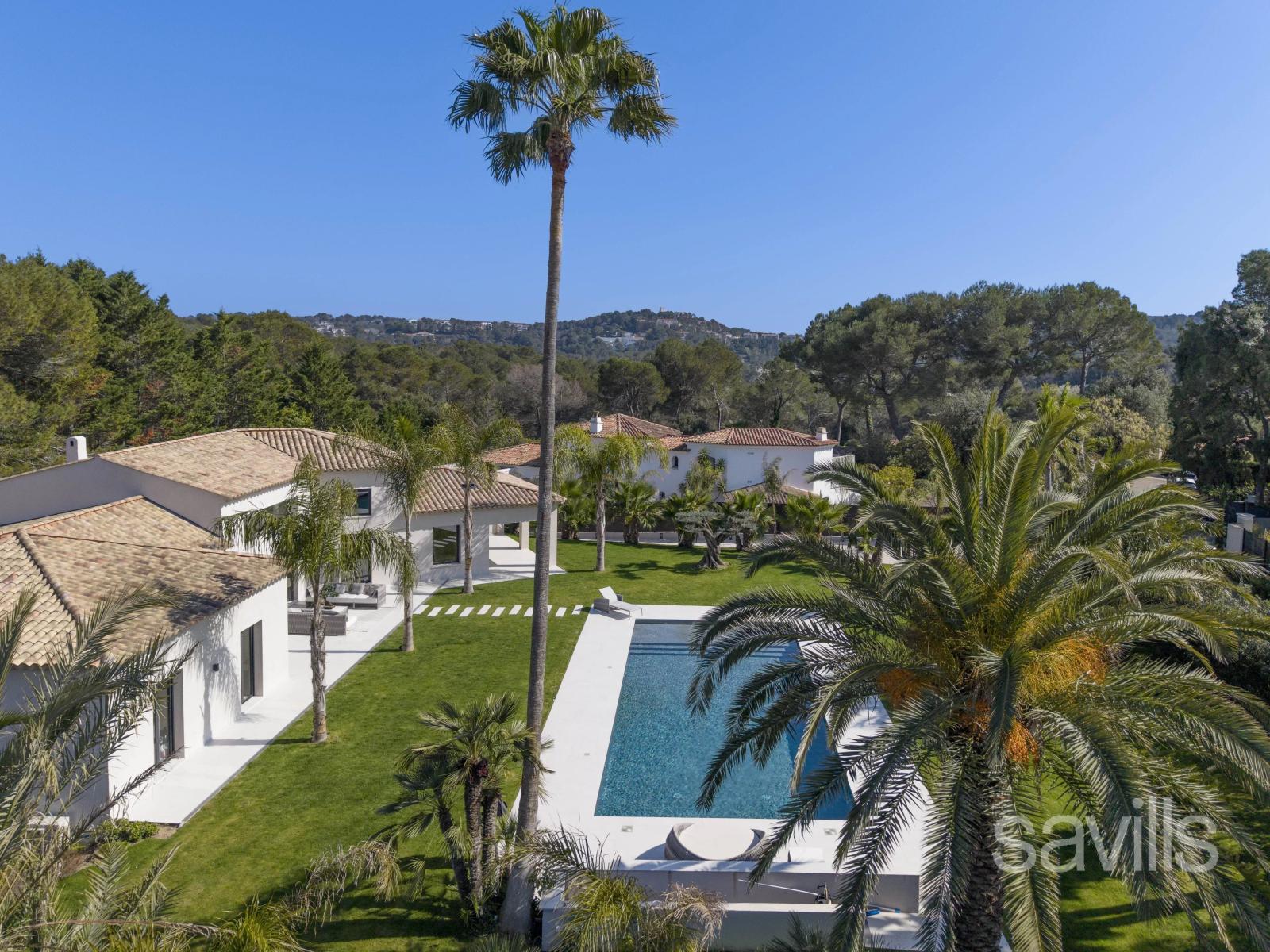 Élégante villa contemporaine au cœur des Parcs de Mougins
