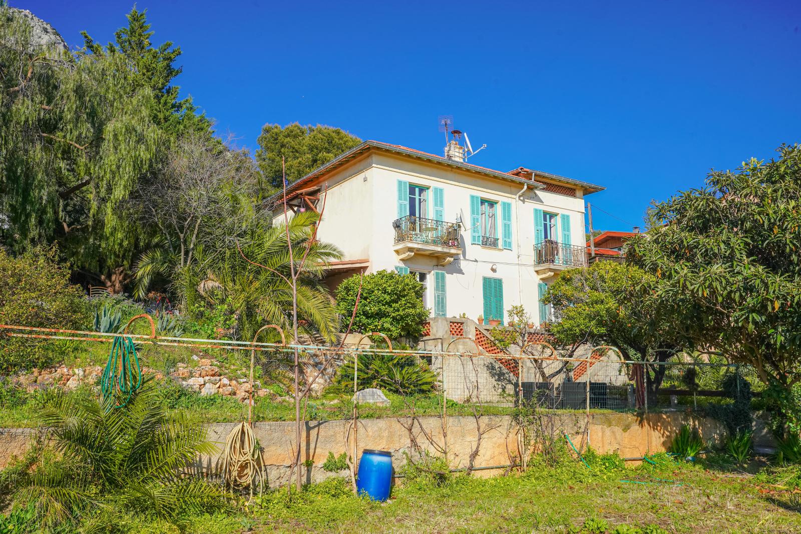 CAP D'AIL - MAISON DE VILLE - CENTRE VILLE