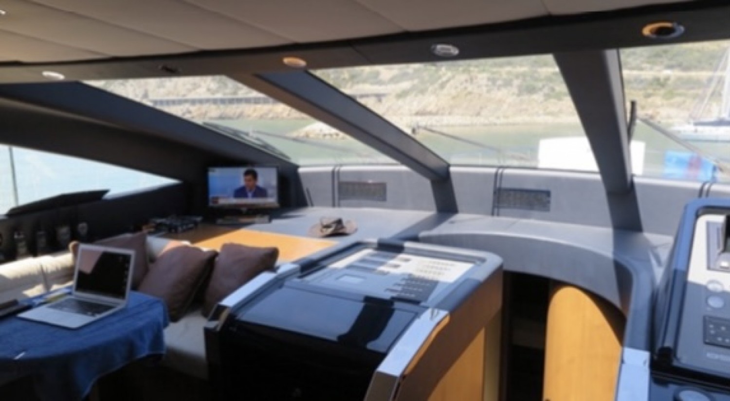 05adc_bateau_riva-opera-85_9576719.jpg