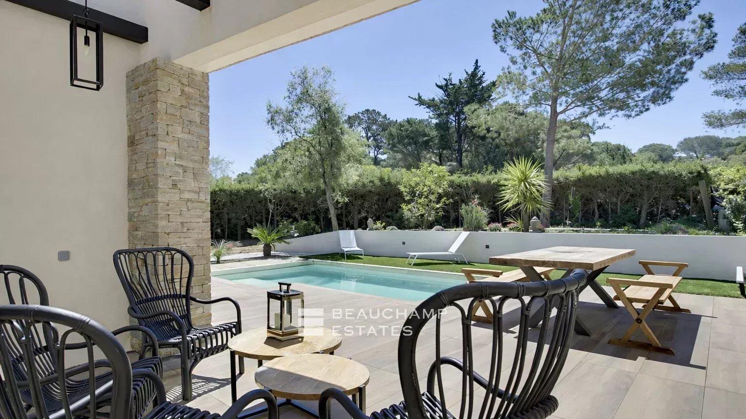 Villa moderne proche de la plage des Salins, dans un domaine privé et sécurisé