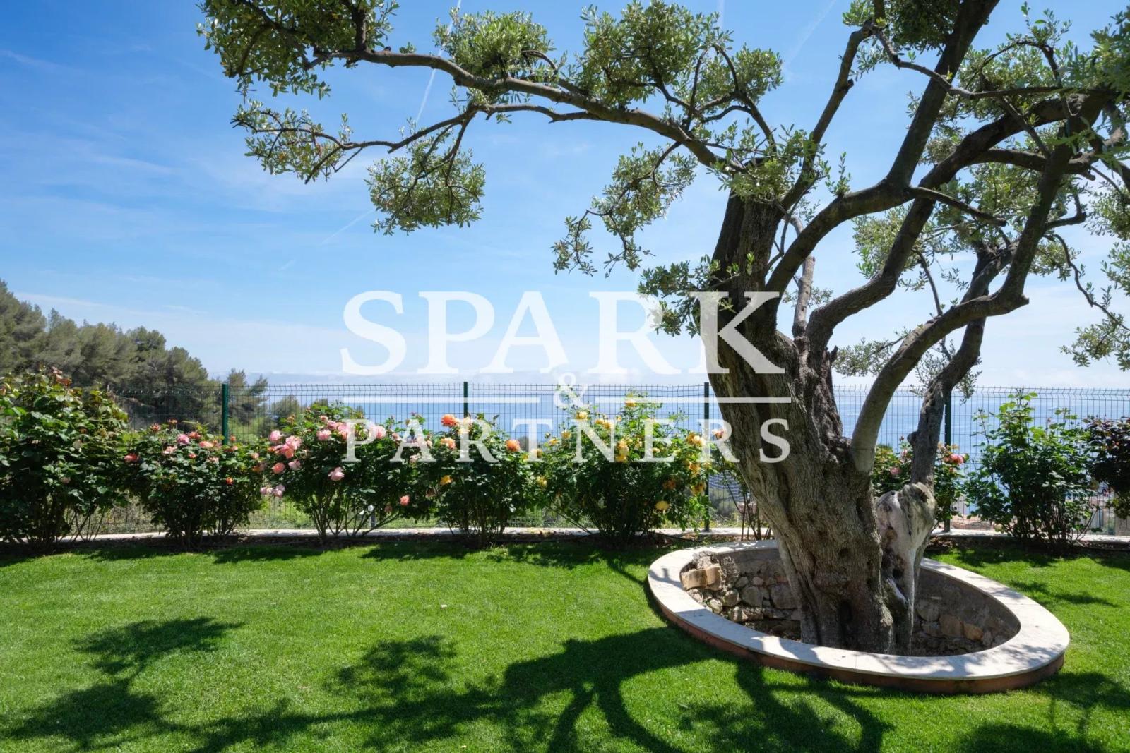 Roquebrune Cap Martin - Splendide villa avec vue mer panoramique