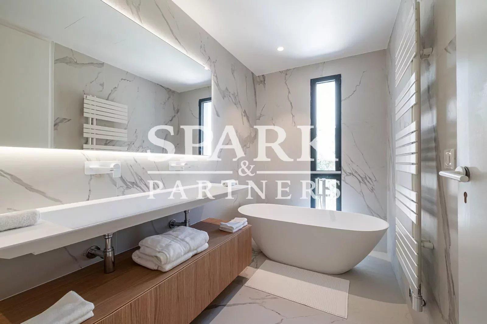 Location luxueuse villa proche Monaco