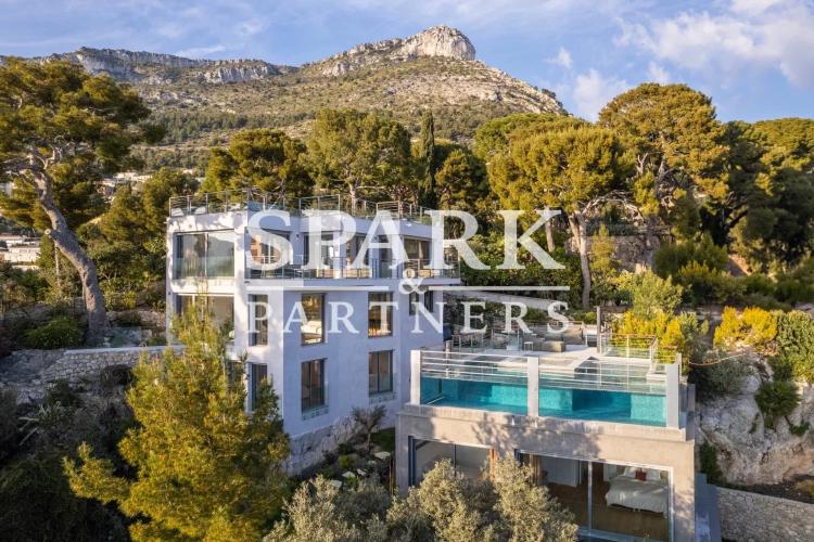 SUPERBE VILLA CONTEMPORAINE – VUE MER PANORAMIQUE