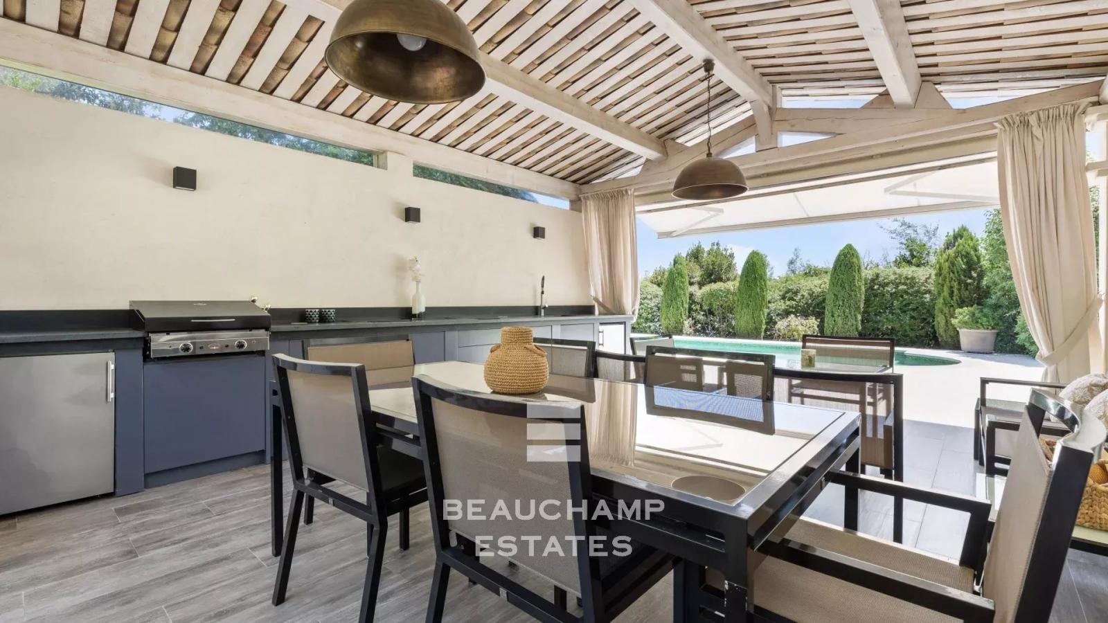 Villa 5 chambres néo-provençale avec aperçu mer - La Roquette-sur-Siagne