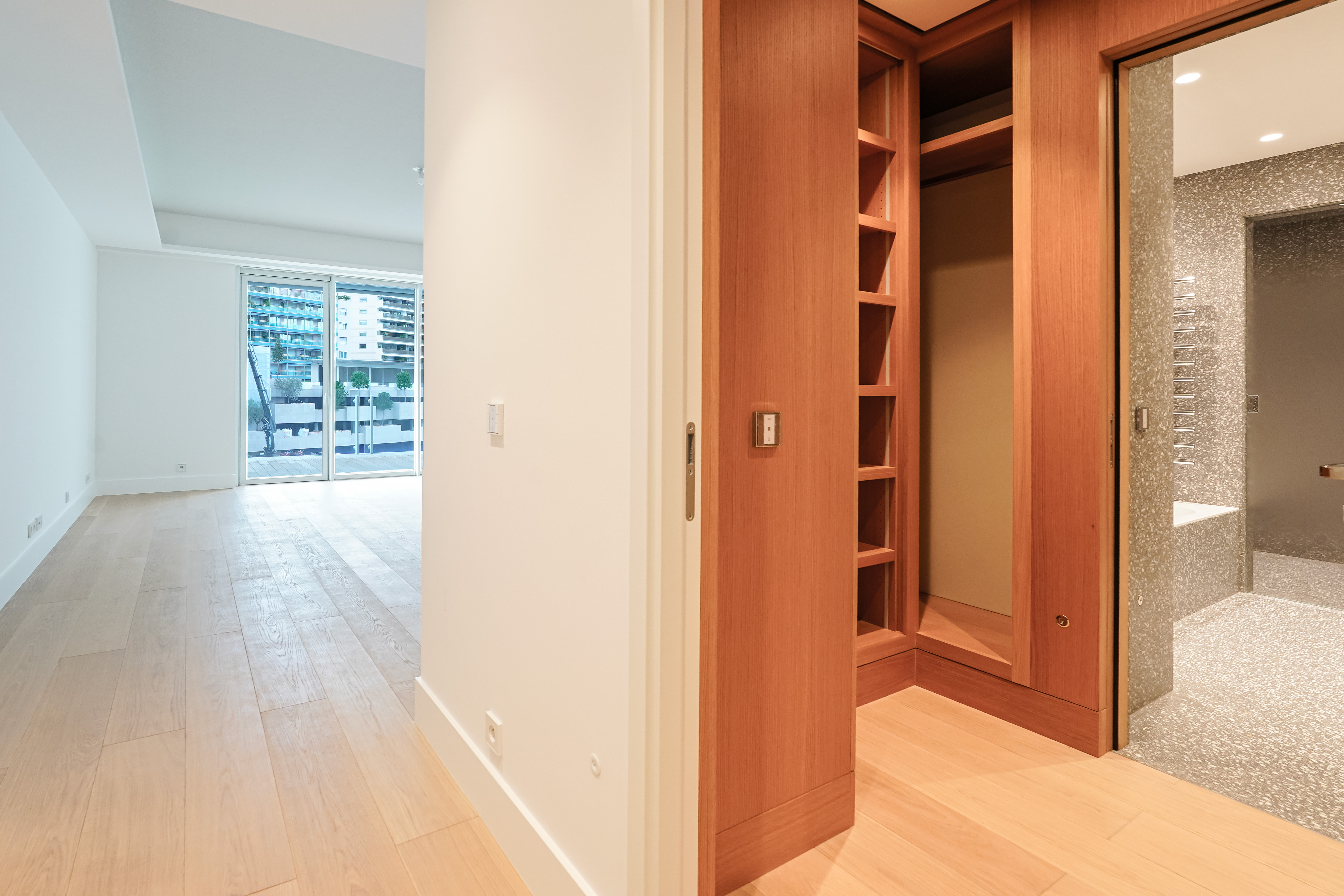 9d883_chambre-2-bis-renzo-barnes-monaco-1762538934.jpg