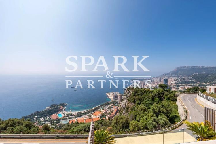 Roquebrune-Cap-Martin - Villa avec vue panoramique sur la mer