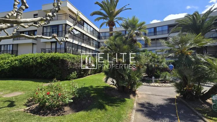 APPARTEMENT 2 PIÈCES DE 33m² + PISCINE, PARKING ET CAVE – MANDELIEU