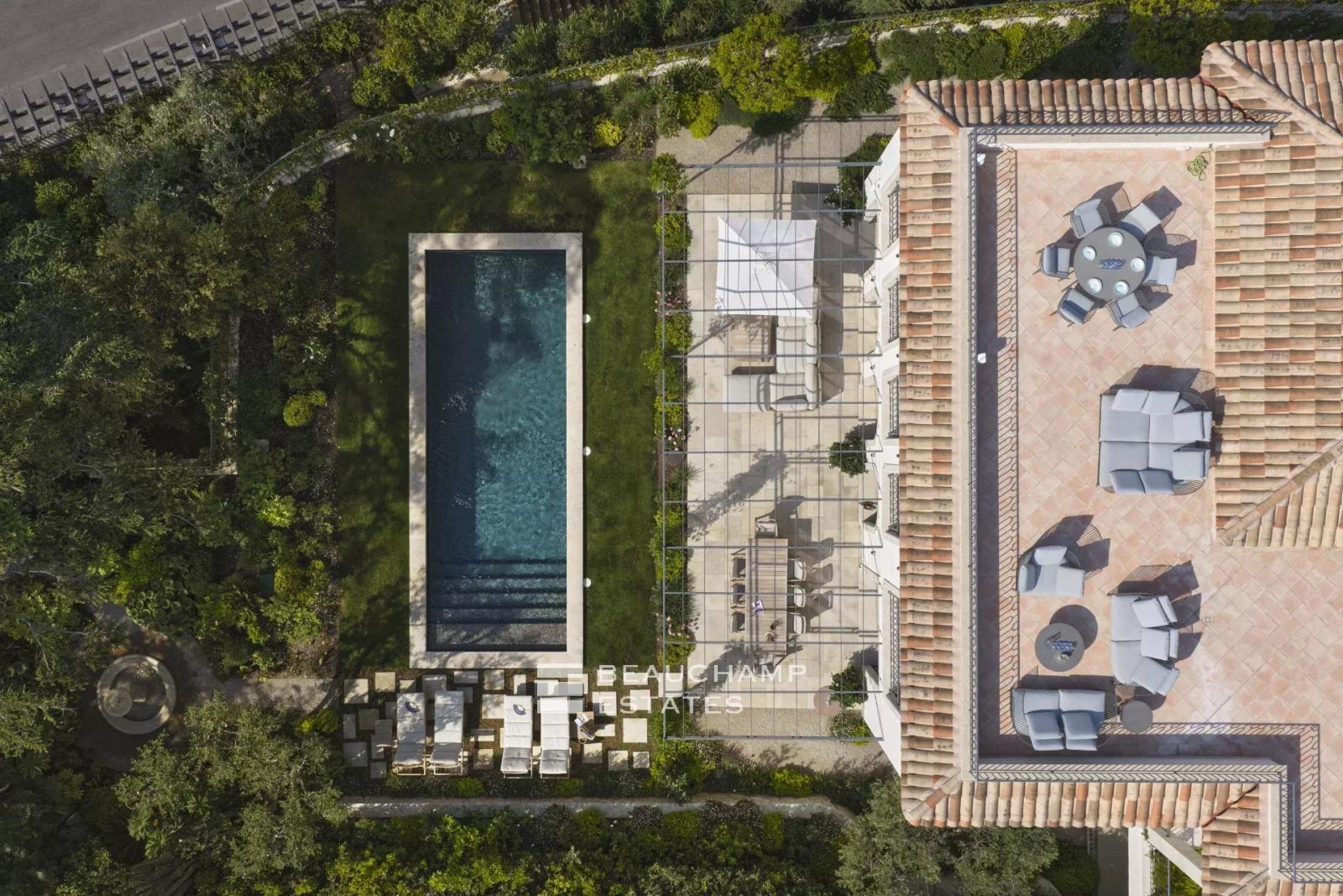 EXCLUSIVITE  - Villa néo provençale rénovée avec vue mer panoramique - Cannes