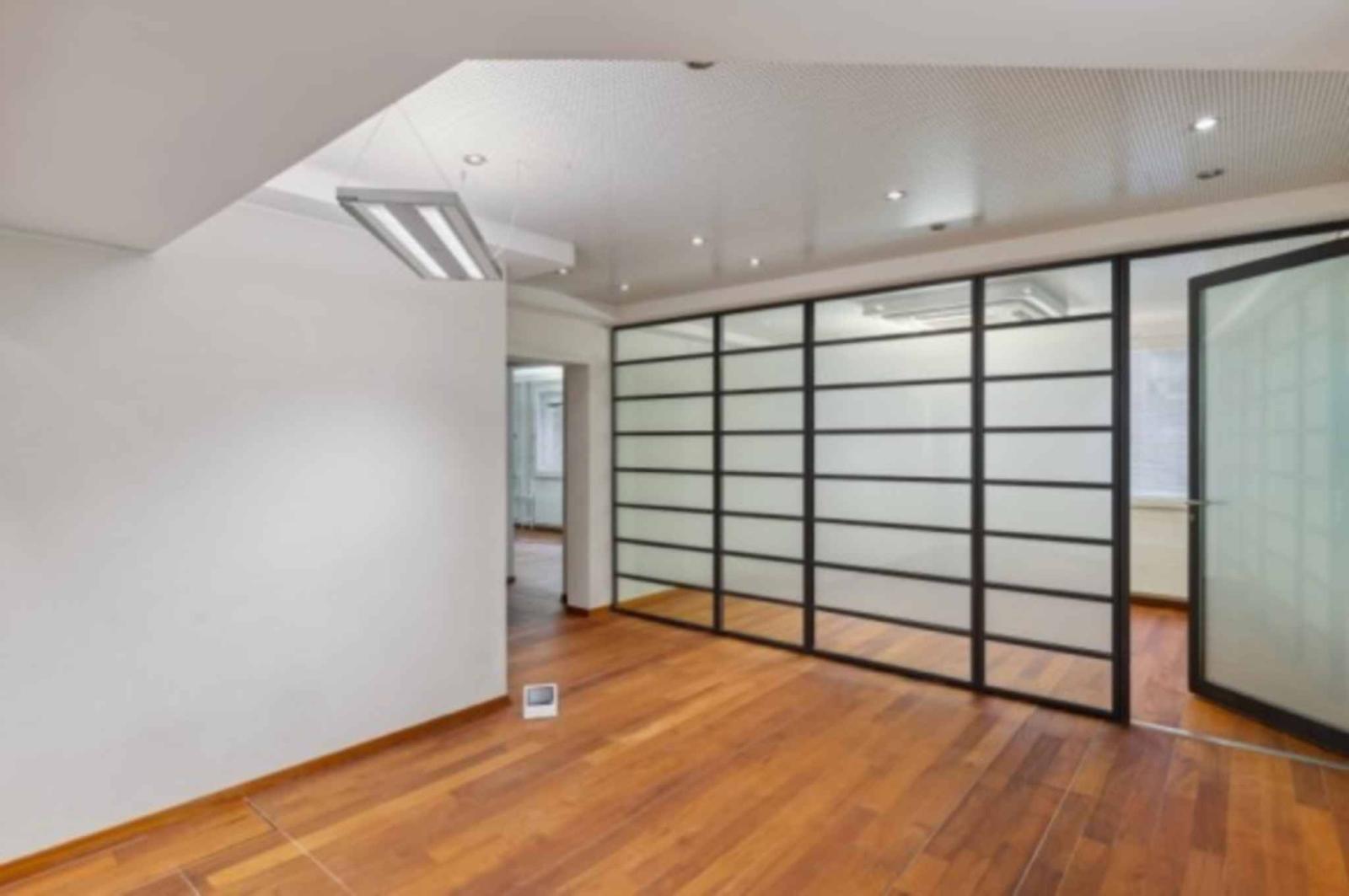 À vendre : Bureau PPE 150 m² – Proche des quais – Libre de tout occupant