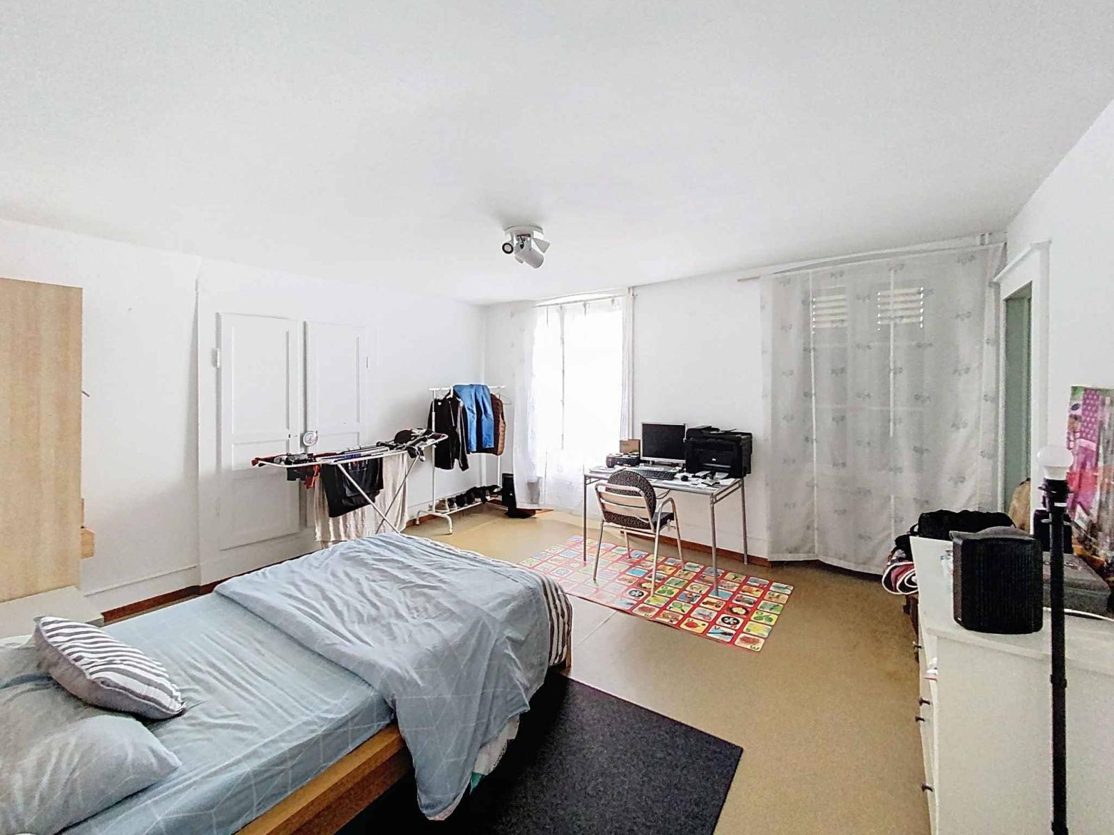 Maison de village à rénover, au cœur de Tartegnin