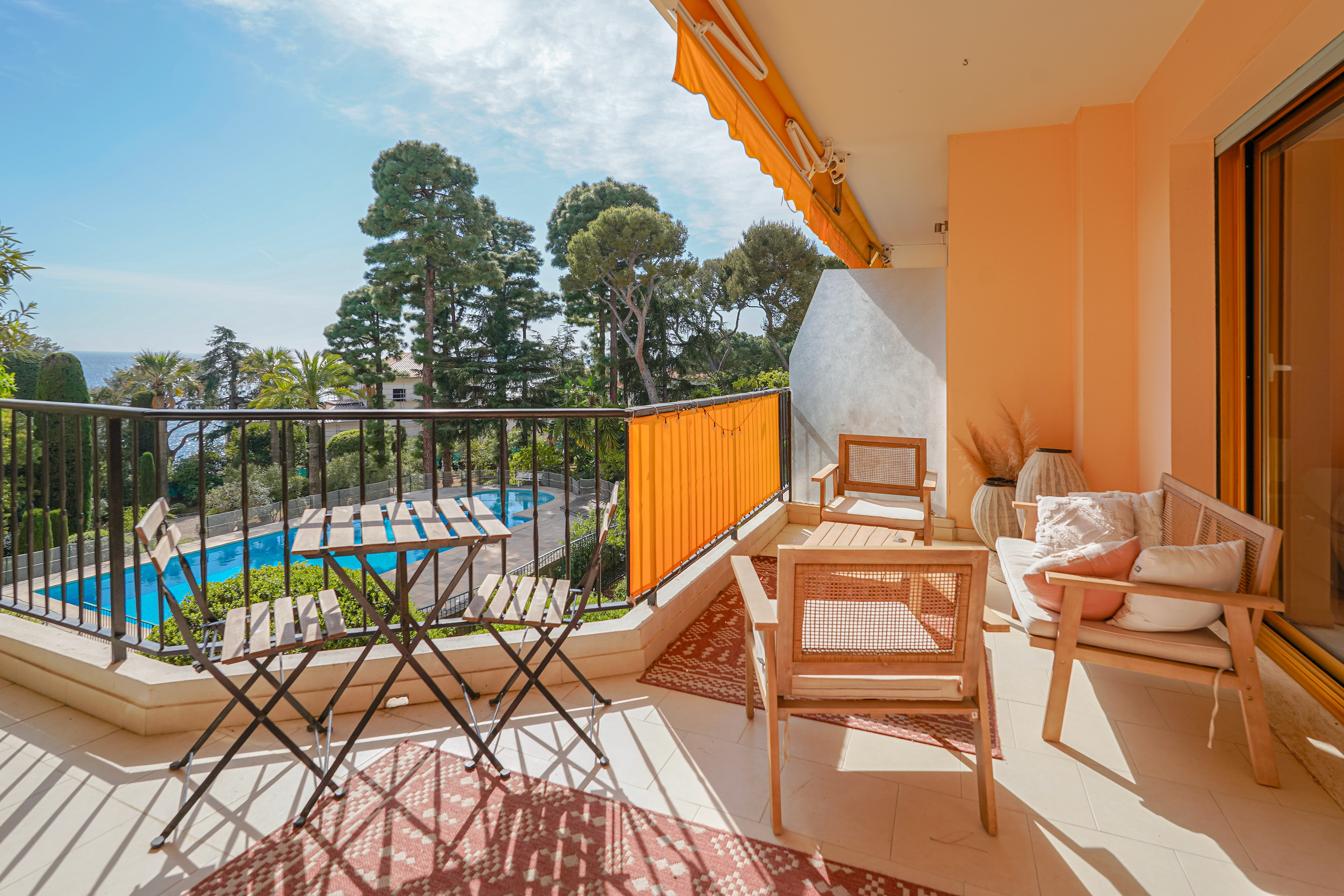 9WTLs_r2-terrasse-cap-d-ail-valeri-agency-1774453897.jpg