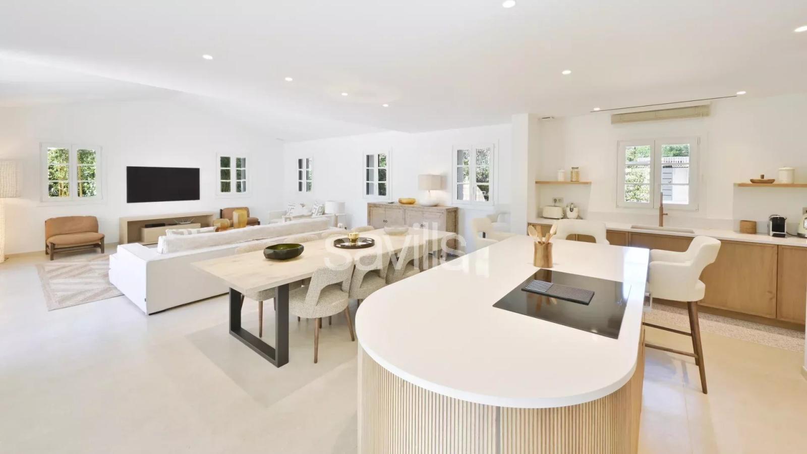 Villa à 200m de la plage et 15 min à pied de Saint-Tropez