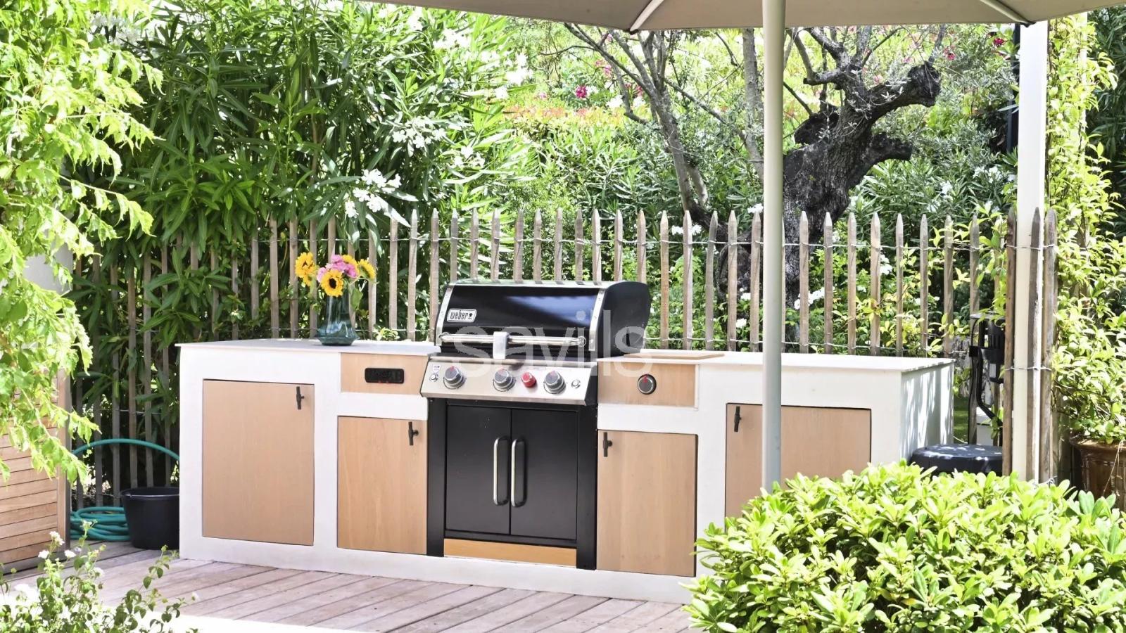 Ravissante villa 4 chambres dans Domaine Privé avec Piscine