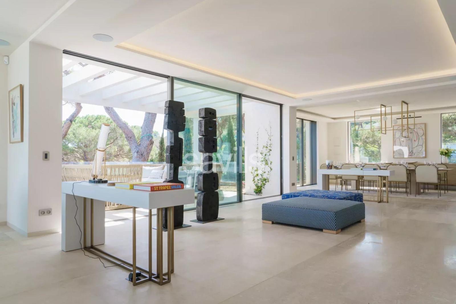 Saint-Tropez, Villas contemporaines vue mer