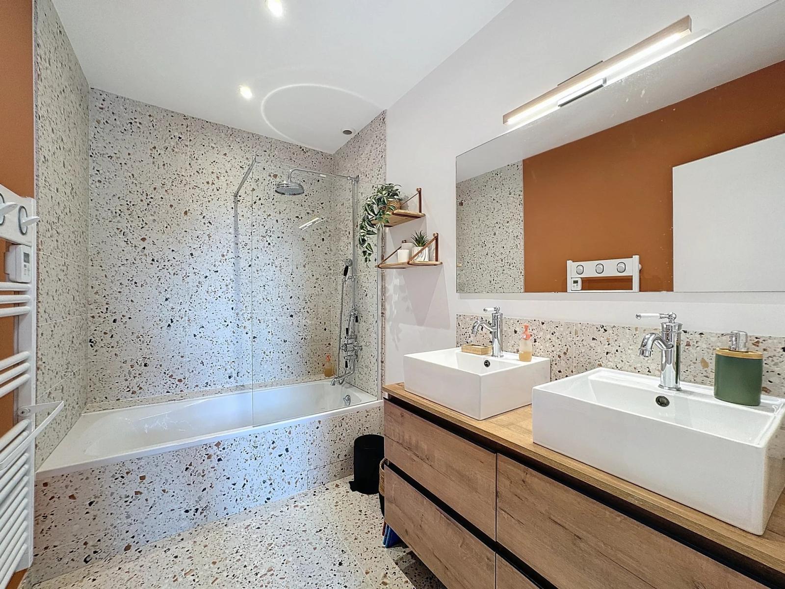 Cannes - Petit Juas - Maison entièrement rénovée Beau jardin