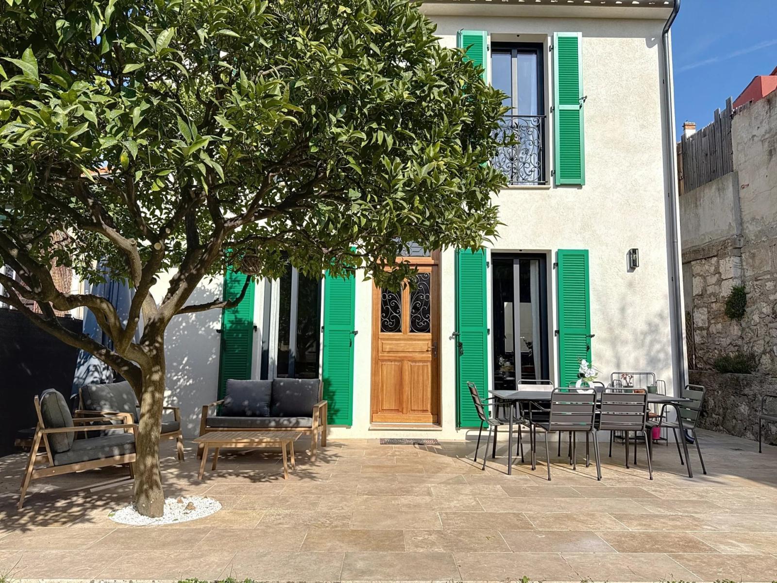 Cannes - Petit Juas - Maison entièrement rénovée Beau jardin