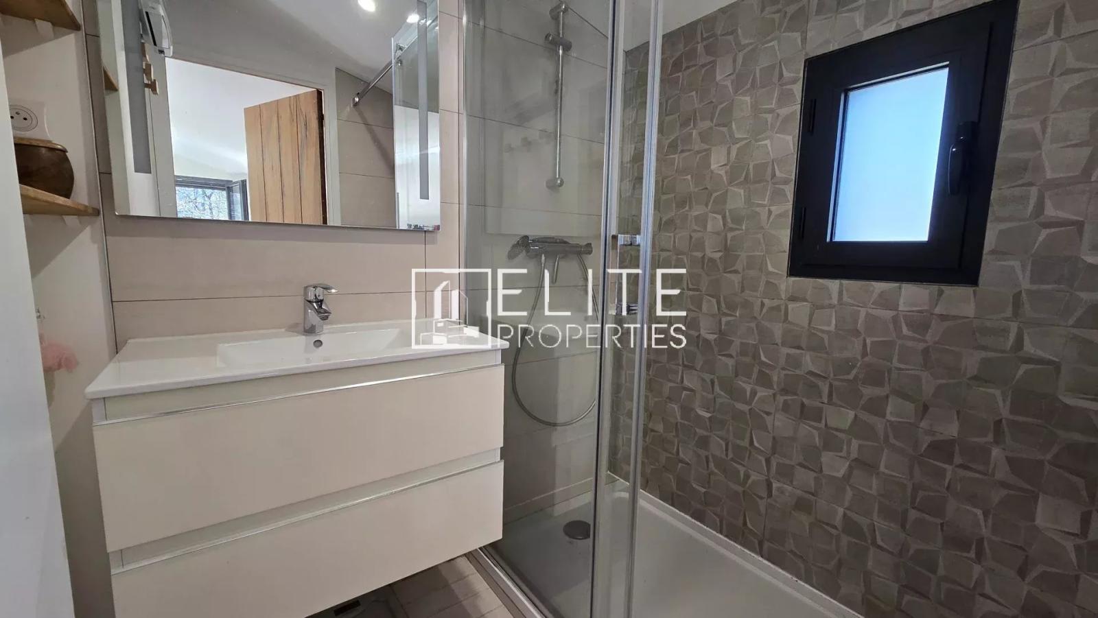 MAISON 6 PIÈCES DE 200 m² AU CALME + PISCINE – MOUANS-SARTOUX