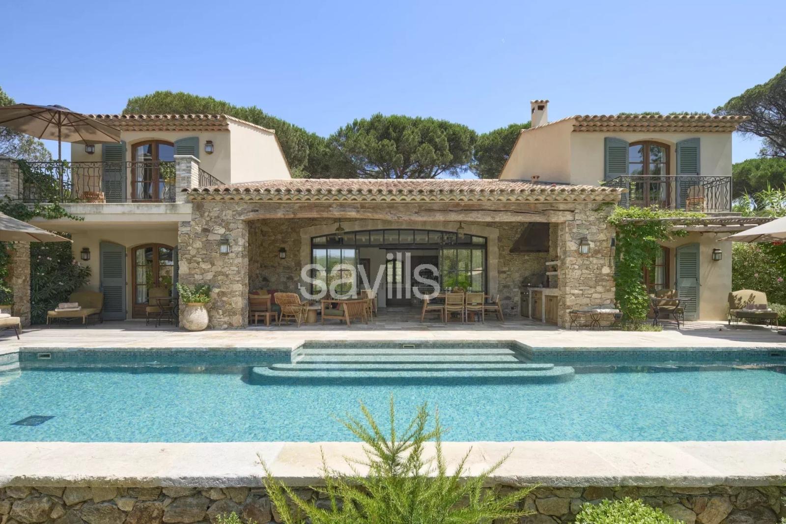 Villa d’Exception au Charme Authentique – Proche Centre de Saint-Tropez et Plages de Pampelonne