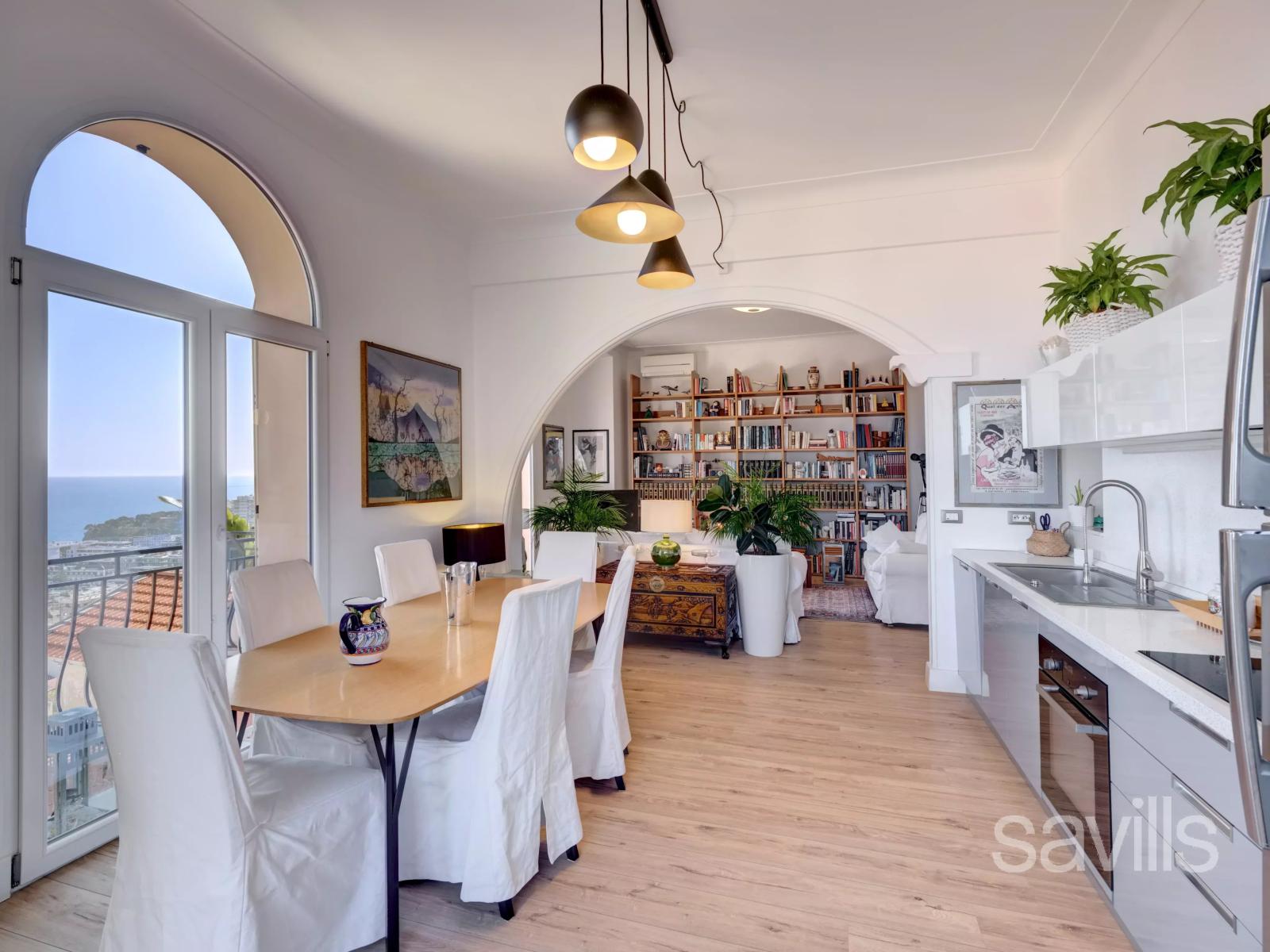 Charme de l'ancien avec une vue panoramique sur Monaco