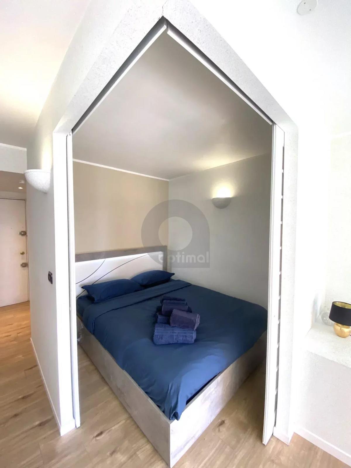 A VENDRE - ROQUEBRUNE CAP MARTIN - STUDIO AVEC COIN NUIT PROCHE PLAGE TERRASSE CAVE