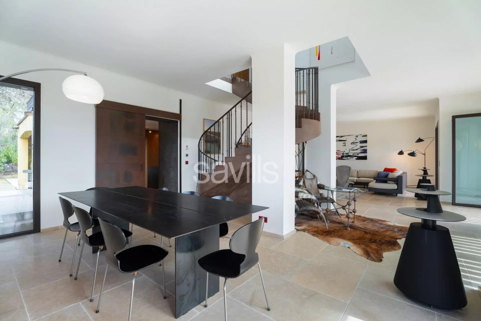 Villa contemporaine avec piscine et espaces bien-être – Les Parcs de Saint-Tropez