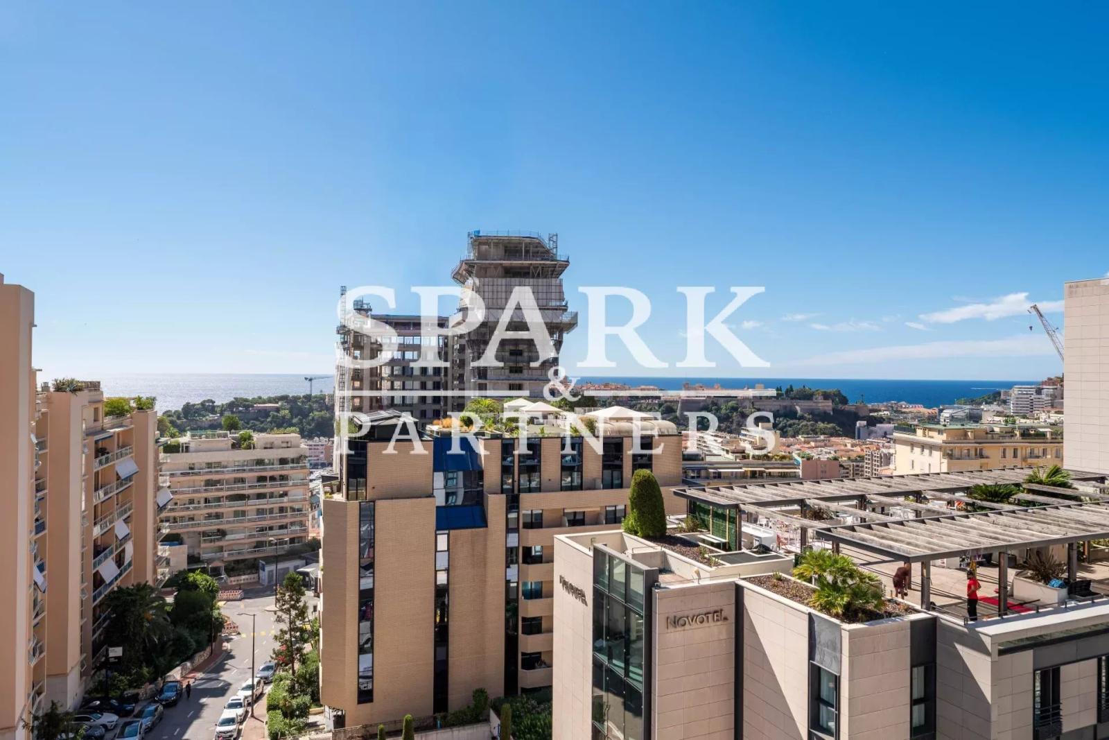 Monaco - Monte Carlo - Lumineux appartement de 4 pièces - vue mer