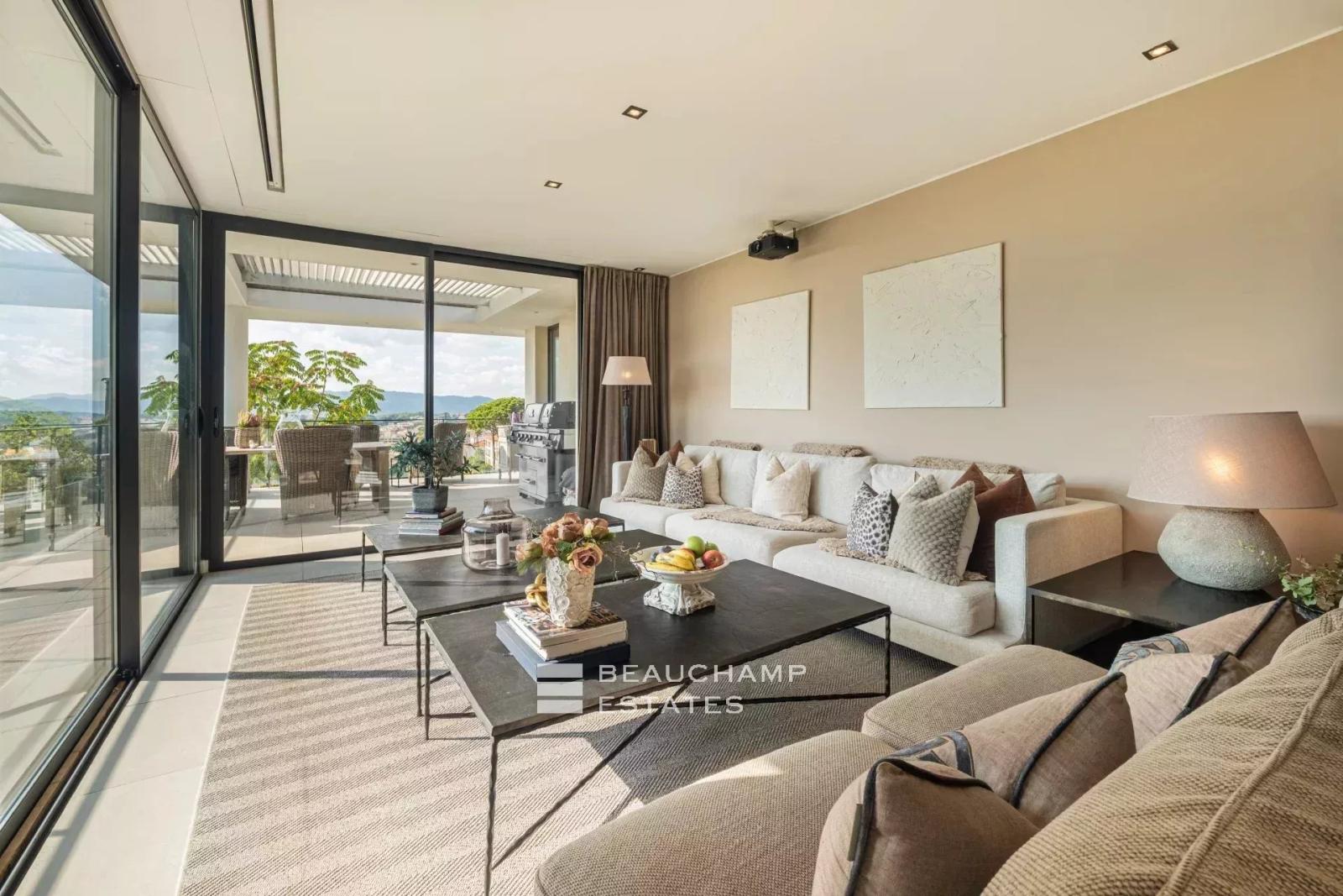 Villa contemporaine 5 chambres avec vue mer panoramique au Cannet