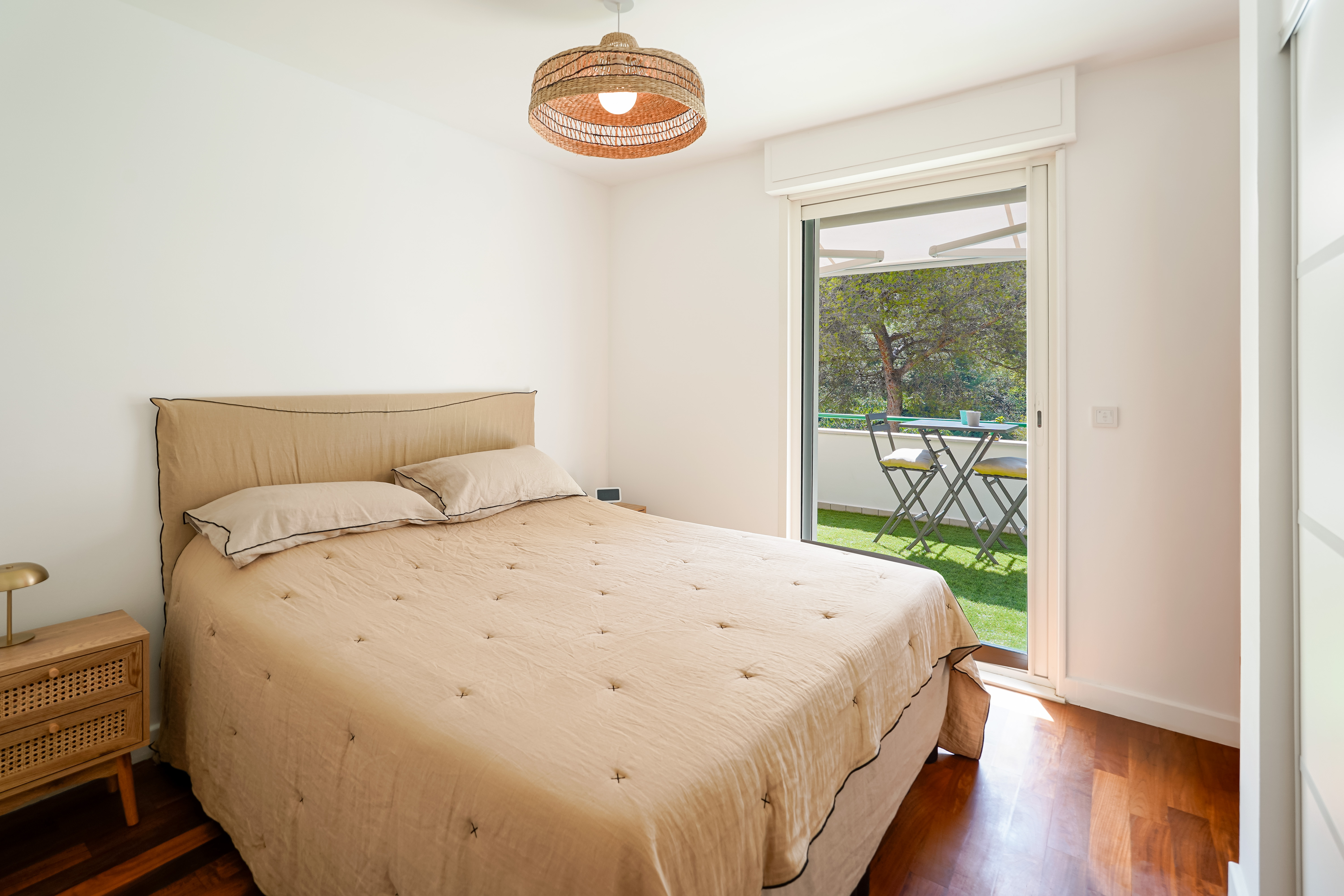 a89c5_chambre-1-bis-beausoleil-valeri-agency-by-jm-barei-cap-d-ail-1788874662.jpg