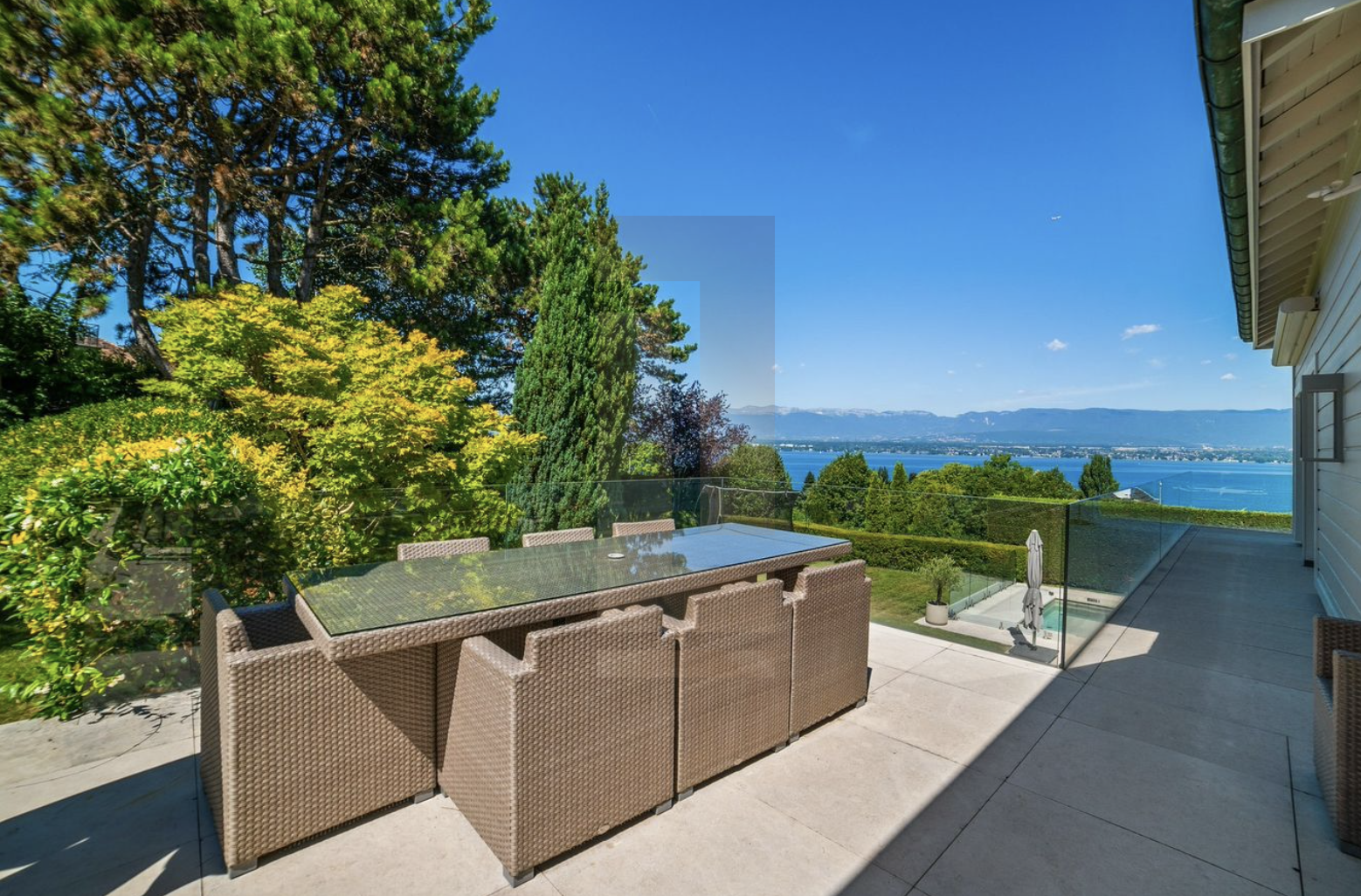 Sublime maison avec vue lac à Anières