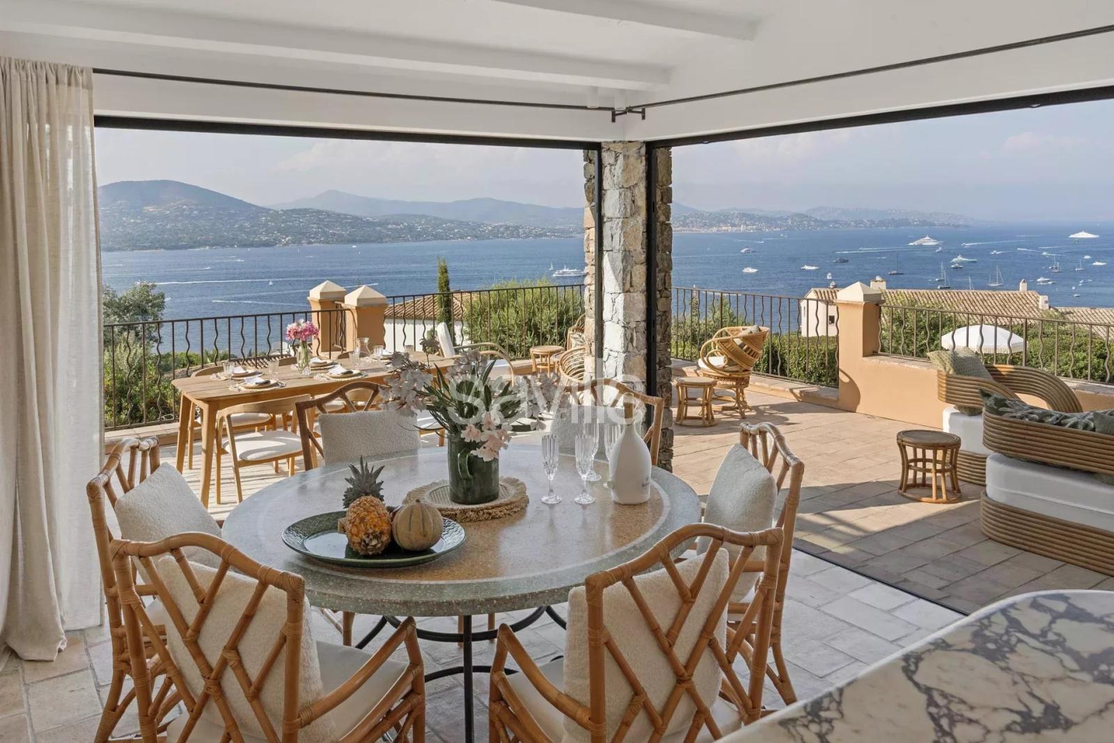 Villa provençale avec Vue Panoramique sur la Baie de Saint-Tropez