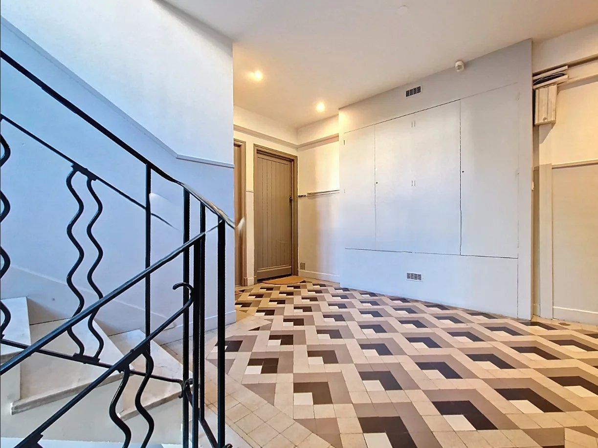 CANNES BANANE - T2 RÉNOVÉ ET MEUBLÉ